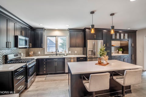 Tiny photo for 7231 Sawmill Run, Holland, OH 43528 (MLS # 10009735)