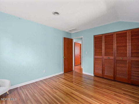 Tiny photo for 1957 Heatherlawn Drive, Toledo, OH 43614 (MLS # 10010644)