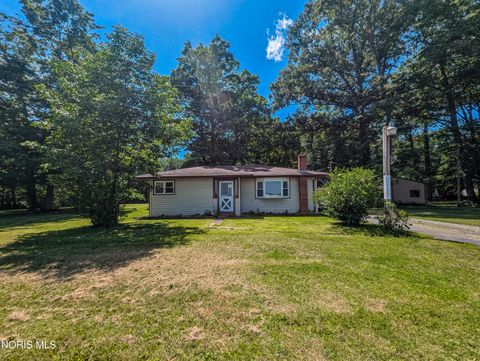 Photo of 5924 Township Road 215, Findlay, OH 45840 (MLS # 10010123)