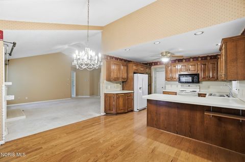 Tiny photo for 2939 Joelle Drive, Toledo, OH 43617 (MLS # 10007486)