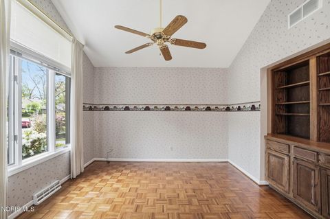 Tiny photo for 2939 Joelle Drive, Toledo, OH 43617 (MLS # 10007486)