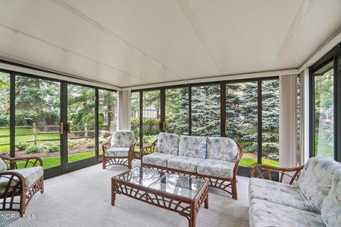 Tiny photo for 2939 Joelle Drive, Toledo, OH 43617 (MLS # 10007486)