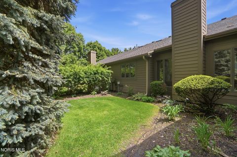 Tiny photo for 2939 Joelle Drive, Toledo, OH 43617 (MLS # 10007486)