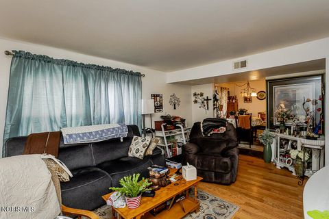 Tiny photo for 3693 Lakepointe Drive, Northwood, OH 43619 (MLS # 10006920)