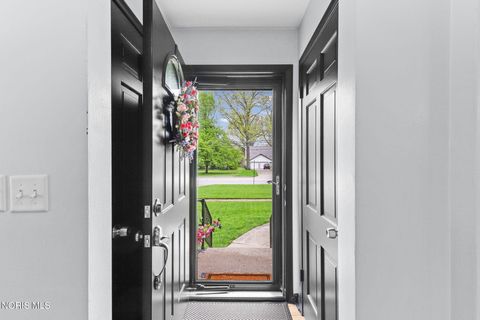 Tiny photo for 548 E Indiana Avenue, Perrysburg, OH 43551 (MLS # 10007557)