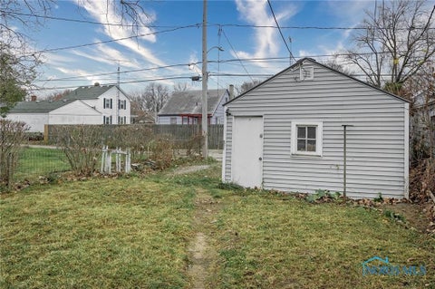 Tiny photo for 532 Toronto Avenue, Toledo, OH 43609 (MLS # 10014201)