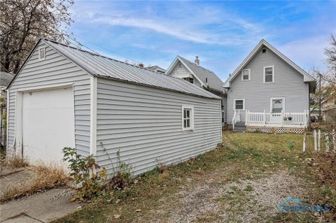 Tiny photo for 532 Toronto Avenue, Toledo, OH 43609 (MLS # 10014201)