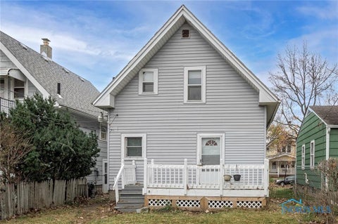 Tiny photo for 532 Toronto Avenue, Toledo, OH 43609 (MLS # 10014201)