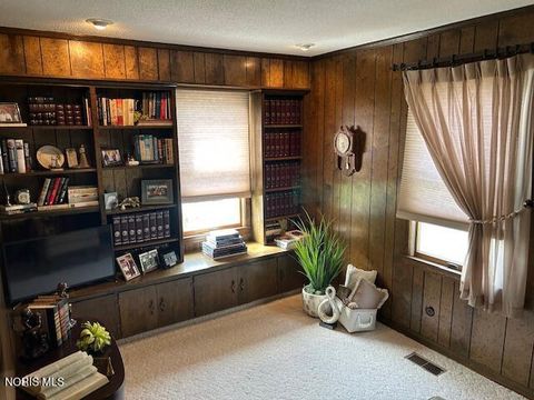 Tiny photo for 148 E Lynn Street, Edgerton, OH 43517 (MLS # 10005752)