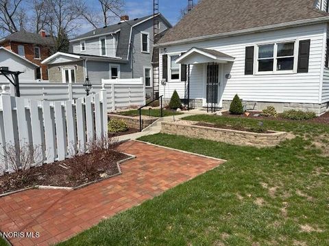 Tiny photo for 148 E Lynn Street, Edgerton, OH 43517 (MLS # 10005752)