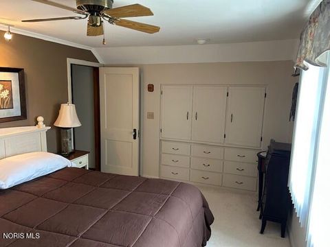 Tiny photo for 148 E Lynn Street, Edgerton, OH 43517 (MLS # 10005752)