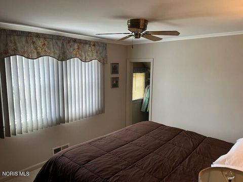 Tiny photo for 148 E Lynn Street, Edgerton, OH 43517 (MLS # 10005752)