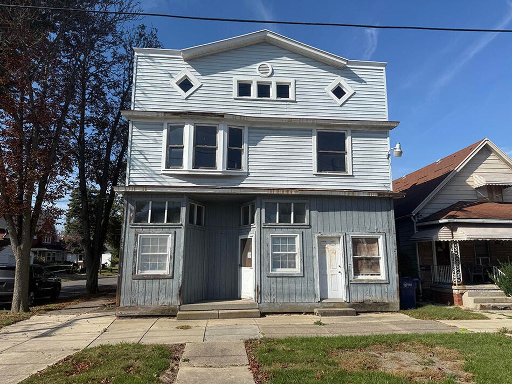 Photo for 3137 Elm Street, Toledo, OH 43608 (MLS # 10000347)