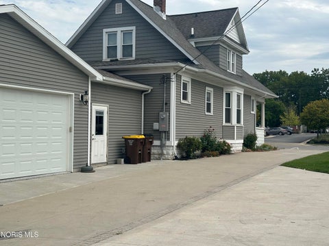 Tiny photo for 660 Perry Street, Defiance, OH 43512 (MLS # 10014182)