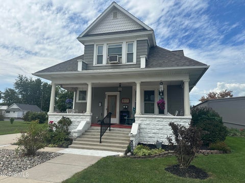 Tiny photo for 660 Perry Street, Defiance, OH 43512 (MLS # 10014182)