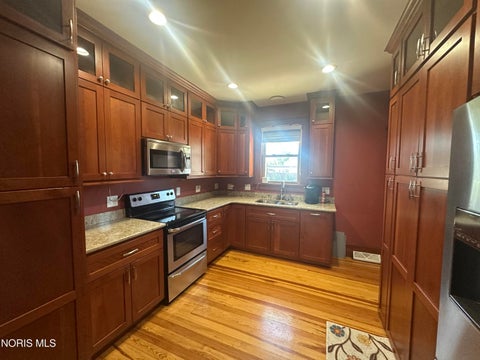 Tiny photo for 660 Perry Street, Defiance, OH 43512 (MLS # 10014182)