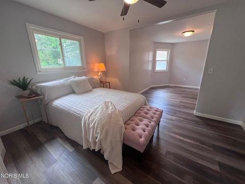 Tiny photo for 6079 Whiteford Center Road, Toledo, OH 43613 (MLS # 10007982)