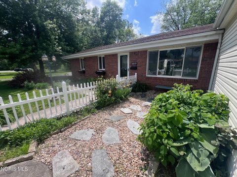 Tiny photo for 6079 Whiteford Center Road, Toledo, OH 43613 (MLS # 10007982)