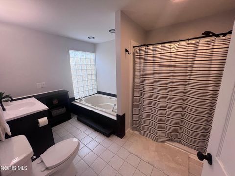 Tiny photo for 6079 Whiteford Center Road, Toledo, OH 43613 (MLS # 10007982)