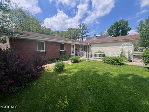 Tiny photo for 6079 Whiteford Center Road, Toledo, OH 43613 (MLS # 10007982)