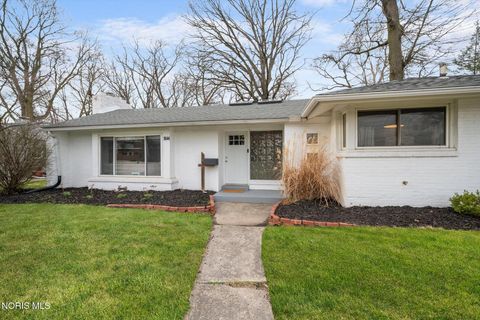 Tiny photo for 3644 Kenwood Boulevard, Toledo, OH 43606 (MLS # 10005996)