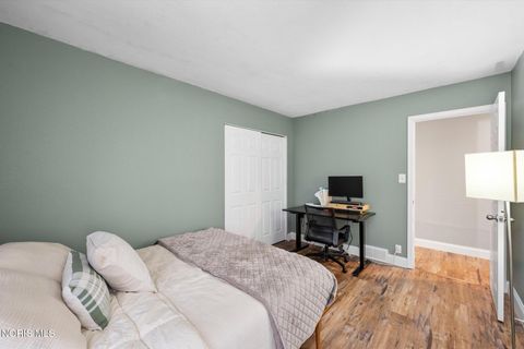 Tiny photo for 3644 Kenwood Boulevard, Toledo, OH 43606 (MLS # 10005996)