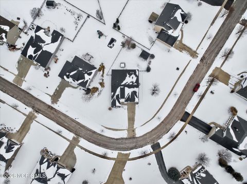 Tiny photo for 7741 Indian Town Road, Maumee, OH 43537 (MLS # 10003219)