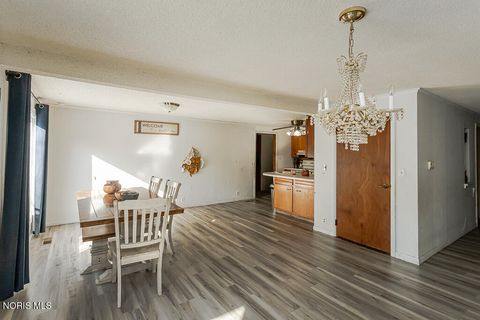 Tiny photo for 817 W Center Street, Fostoria, OH 44830 (MLS # 10004964)