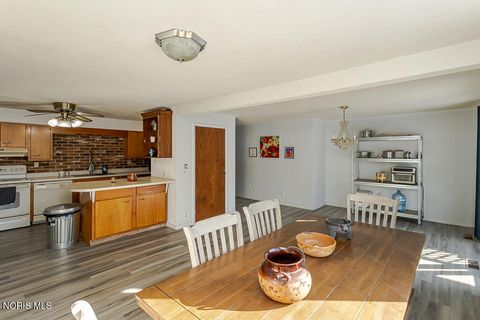 Tiny photo for 817 W Center Street, Fostoria, OH 44830 (MLS # 10004964)