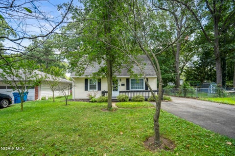Photo of 5836 Balfour Road, Sylvania, OH 43560 (MLS # 10013717)