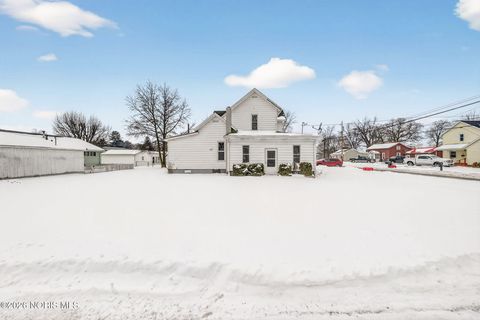 Tiny photo for 131 Meekison Street, Napoleon, OH 43545 (MLS # 10003953)