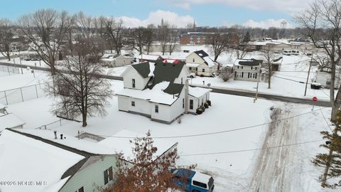 Tiny photo for 131 Meekison Street, Napoleon, OH 43545 (MLS # 10003953)