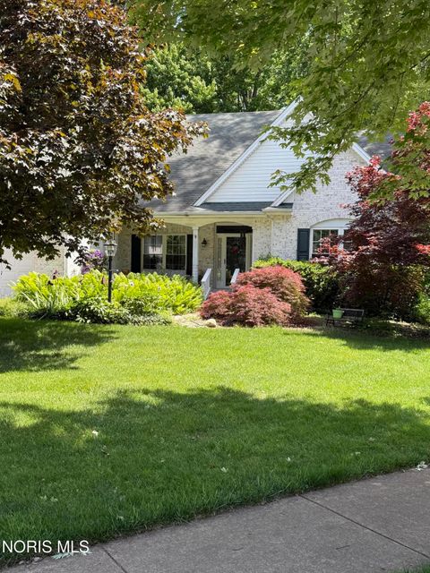 Tiny photo for 741 Whisperwood Parkway, Holland, OH 43528 (MLS # 10008530)