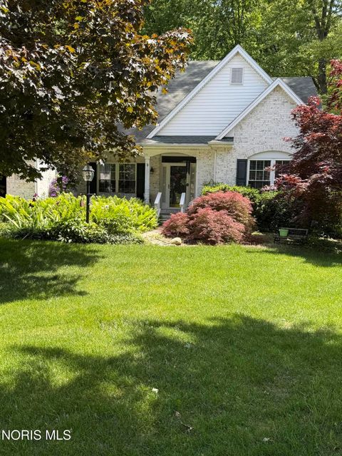 Photo of 741 Whisperwood Parkway, Holland, OH 43528 (MLS # 10008530)