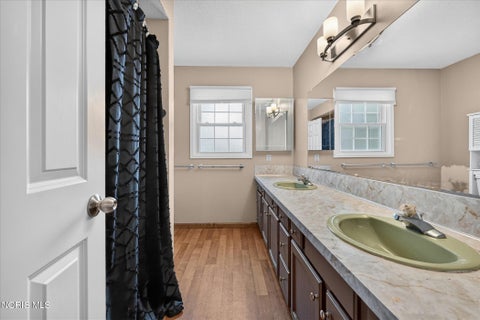 Tiny photo for 937 Bexley Drive, Perrysburg, OH 43551 (MLS # 10010021)