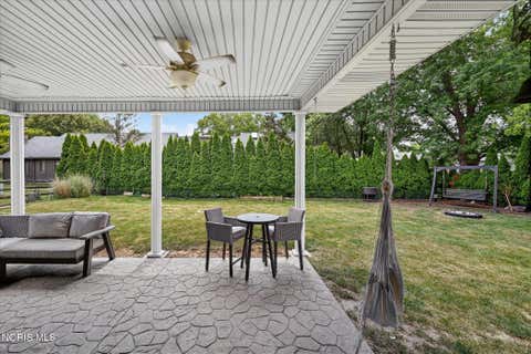 Tiny photo for 937 Bexley Drive, Perrysburg, OH 43551 (MLS # 10010021)