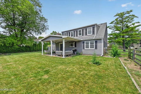 Tiny photo for 937 Bexley Drive, Perrysburg, OH 43551 (MLS # 10010021)