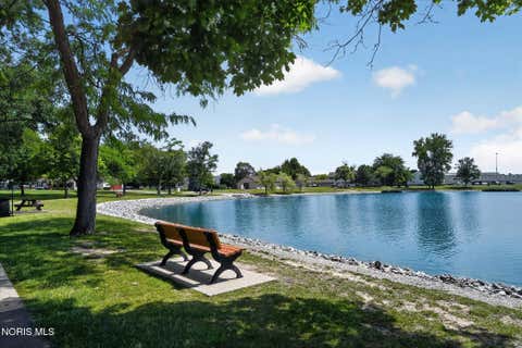 Tiny photo for 937 Bexley Drive, Perrysburg, OH 43551 (MLS # 10010021)