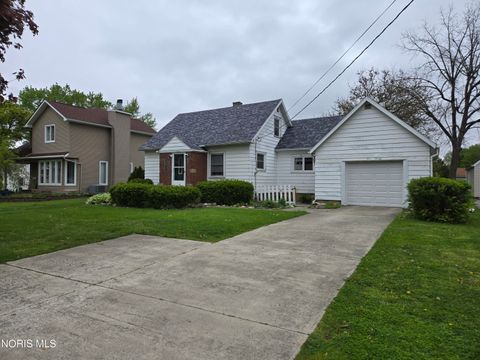 Photo of 420 N Brunell Street, Wauseon, OH 43567 (MLS # 10007081)