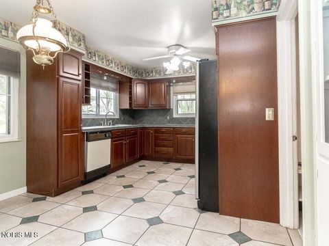 Tiny photo for 3724 Talmadge Road, Toledo, OH 43606 (MLS # 10007067)