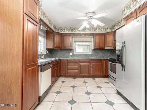 Tiny photo for 3724 Talmadge Road, Toledo, OH 43606 (MLS # 10007067)