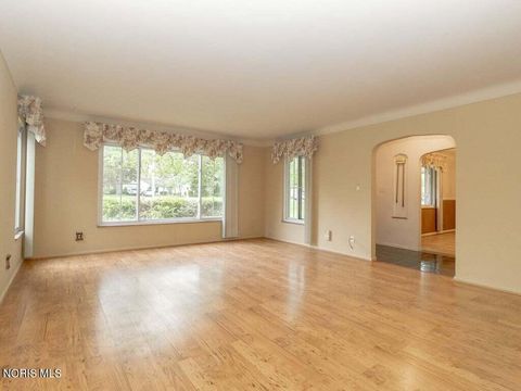 Tiny photo for 3724 Talmadge Road, Toledo, OH 43606 (MLS # 10007067)