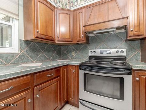 Tiny photo for 3724 Talmadge Road, Toledo, OH 43606 (MLS # 10007067)
