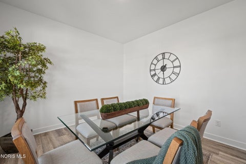 Tiny photo for 1752 Wexford Drive, Bowling Green, OH 43402 (MLS # 10012347)