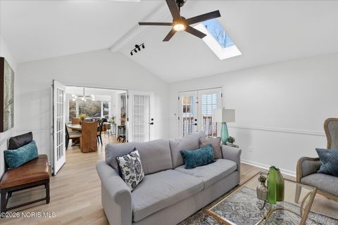 Tiny photo for 2550 Secor Road, Toledo, OH 43606 (MLS # 10003082)