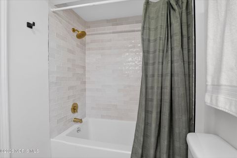 Tiny photo for 2550 Secor Road, Toledo, OH 43606 (MLS # 10003082)