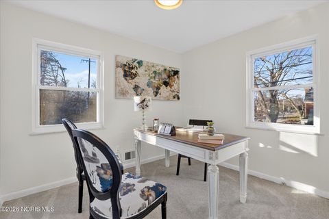 Tiny photo for 2550 Secor Road, Toledo, OH 43606 (MLS # 10003082)