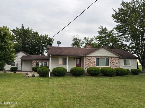 Homes For Sale - 10327 County Road P3<br/> Henry County, Napoleon, OH 43545