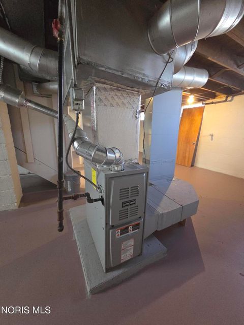 Tiny photo for 706 Carver Boulevard, Toledo, OH 43607 (MLS # 10004632)