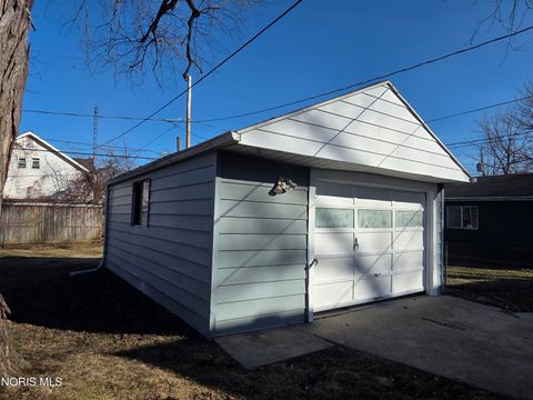 Tiny photo for 706 Carver Boulevard, Toledo, OH 43607 (MLS # 10004632)